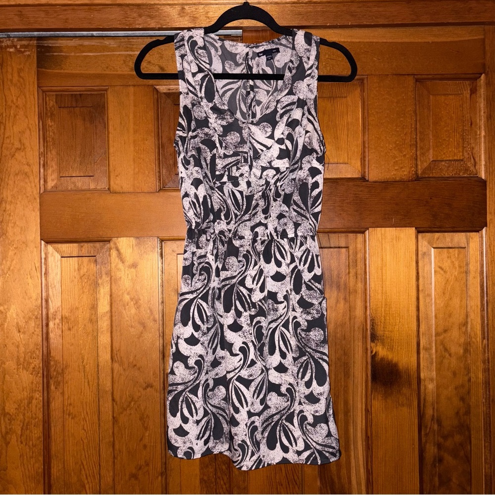 Gap Grey and White Patterned Dress XS